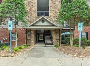 713 Appeldoorn Cir, Asheville, NC 28803