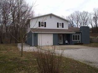 2354 S Robinson Pl, West Terre Haute, IN 47885