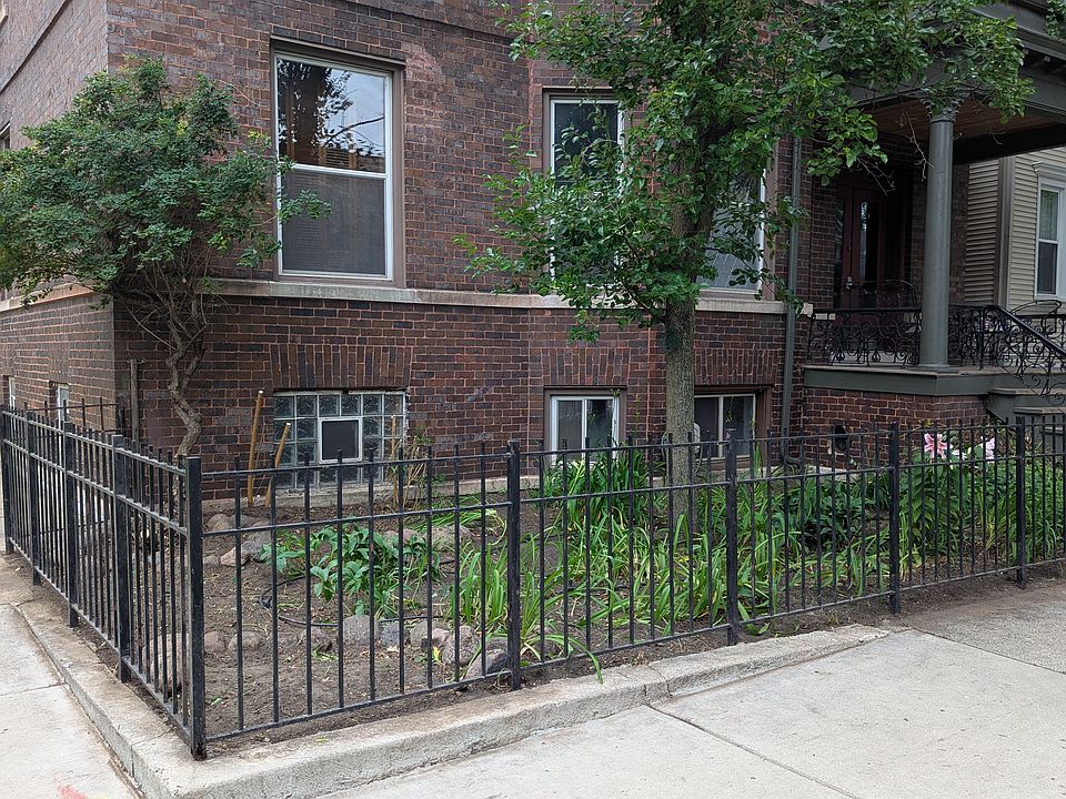 1st image of 1638 W Waveland Ave #1