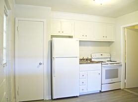 Parkside, studio  1.0 baths (550 sqft)