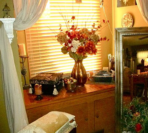 Recessed window with storage