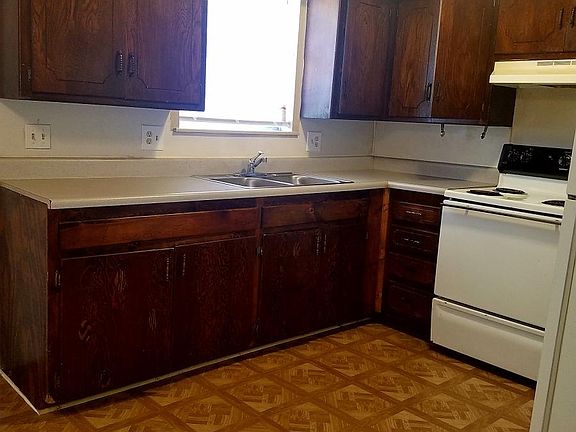 5th image of 1440 NW 92nd St APT 1
