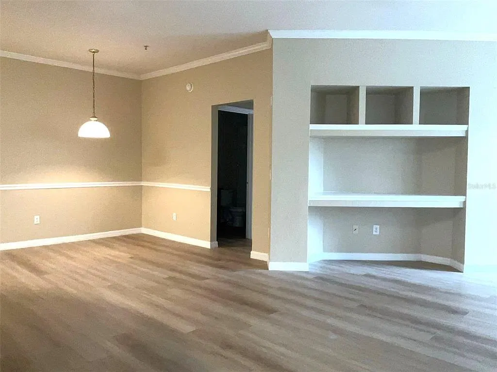 2 bed, 2.0 bath, 1174 sqft, $1,695 — Photo 3
