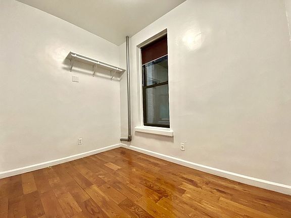 5th image of 936 Amsterdam Ave #3