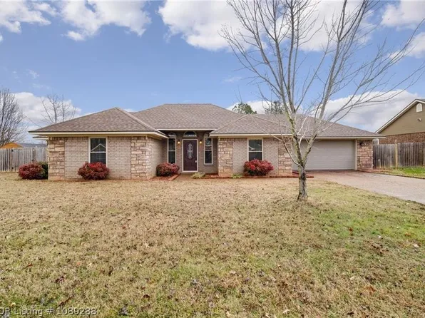 590 S Oak St, Greenwood, AR 72936