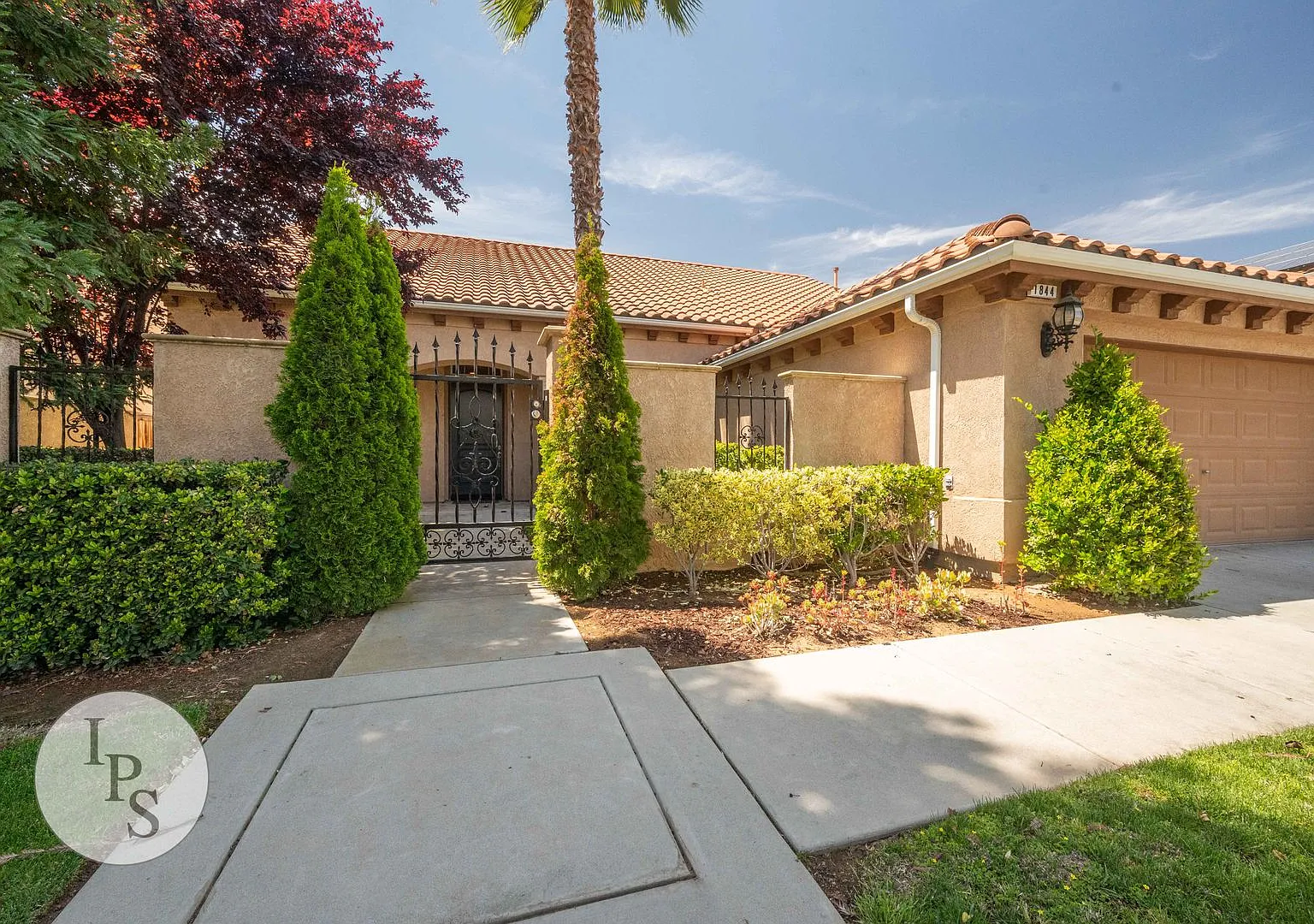 Clovis NorthEast Home, 3BR/2BA, Built 2006 - Lots of Amenities! — Photo 3