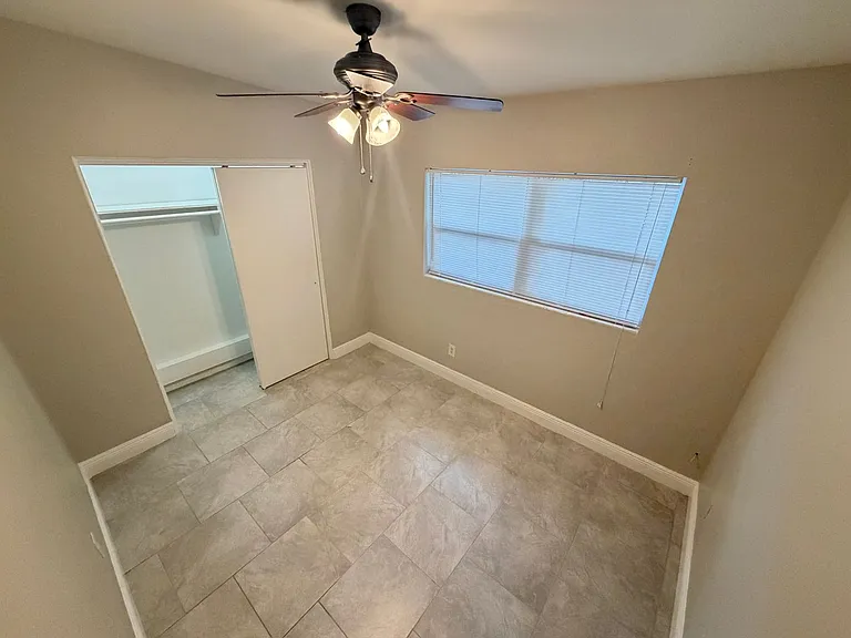 3612 Surrey Dr — Photo 22