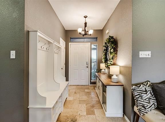 2nd image of 27100 Meadowmore Ct