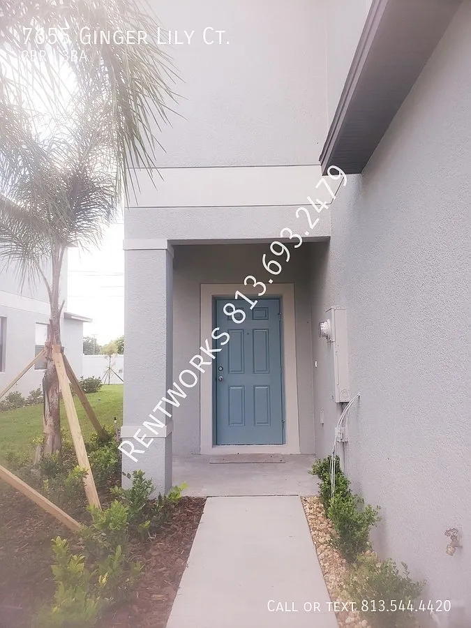 Move In Special! Must See, Great Location! 2bd/2.5 House In Tampa — Photo 3