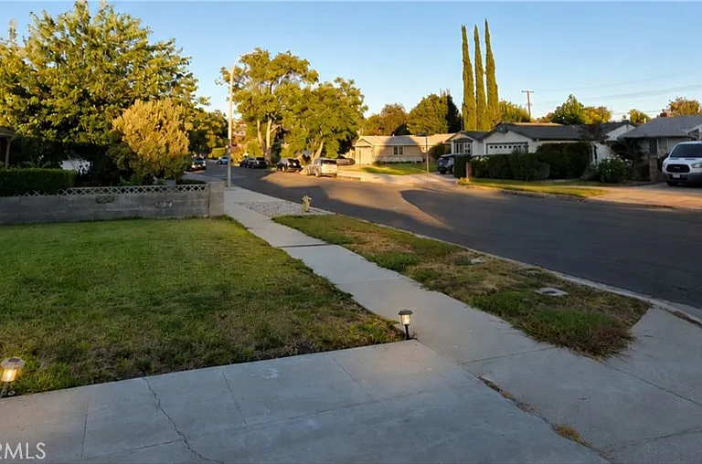 23509 Friar St — Photo 3