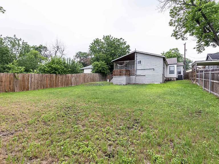 120 Nelson Ave — Photo 31