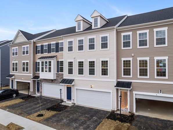 135 Affinity Dr