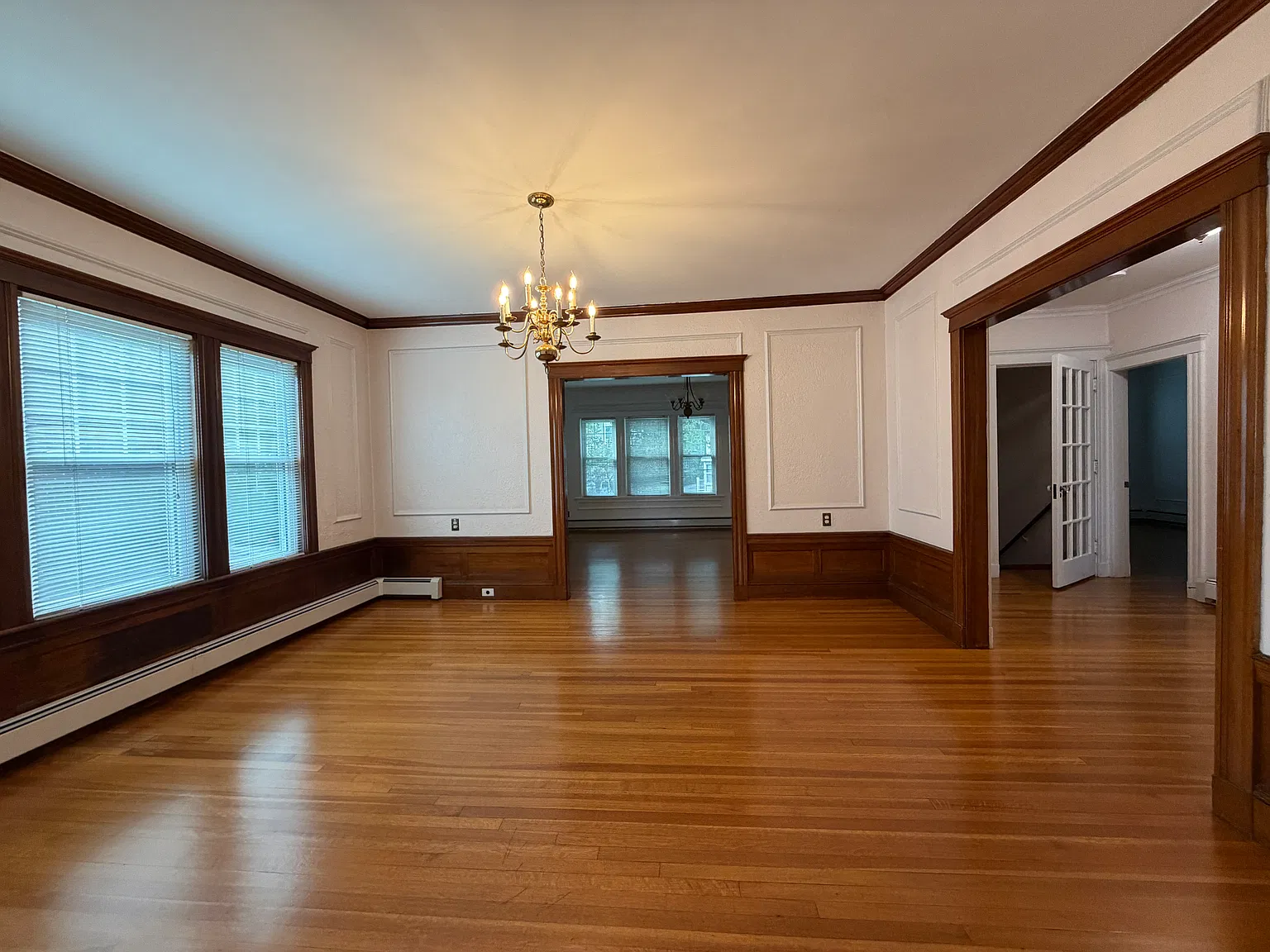 3 bed, 1500 sqft, $4,350 — Photo 3