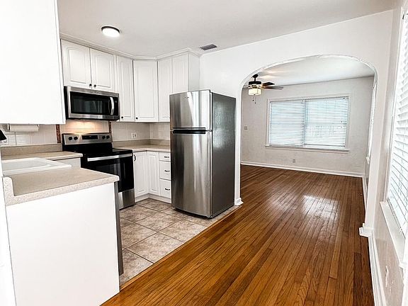 3rd image of 3600 17th St N