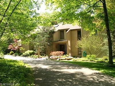 1st image of 3 Whisperwood Ln