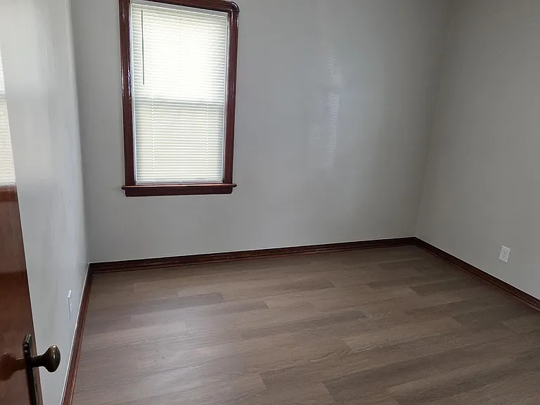 3321 Archmere Ave — Photo 5