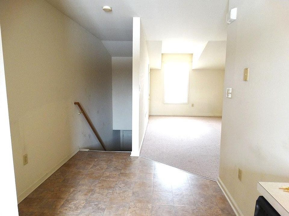 Entrance & Living Room