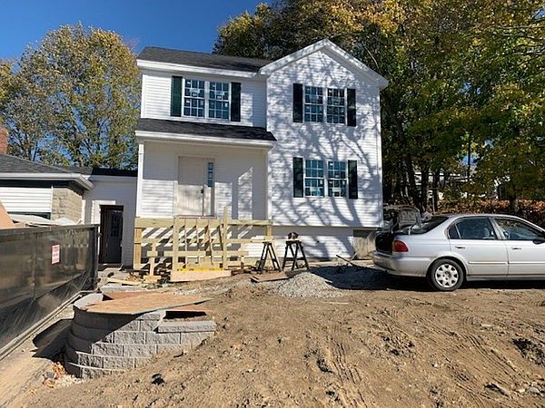 1st image of 4 Whittier St #1