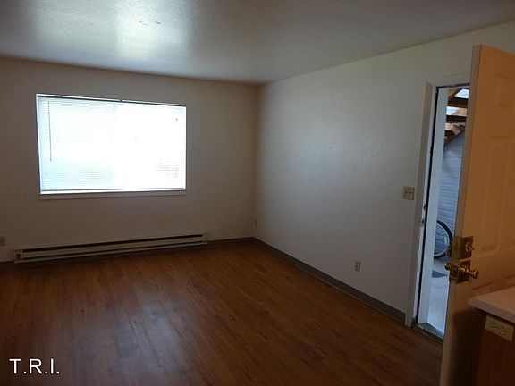 5th image of 1300 9th Ave APT 7