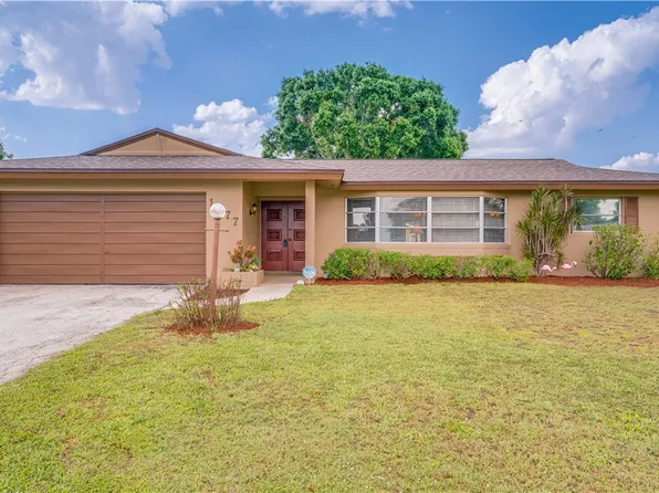 1677 S Fountainhead Rd, Fort Myers, FL 33919