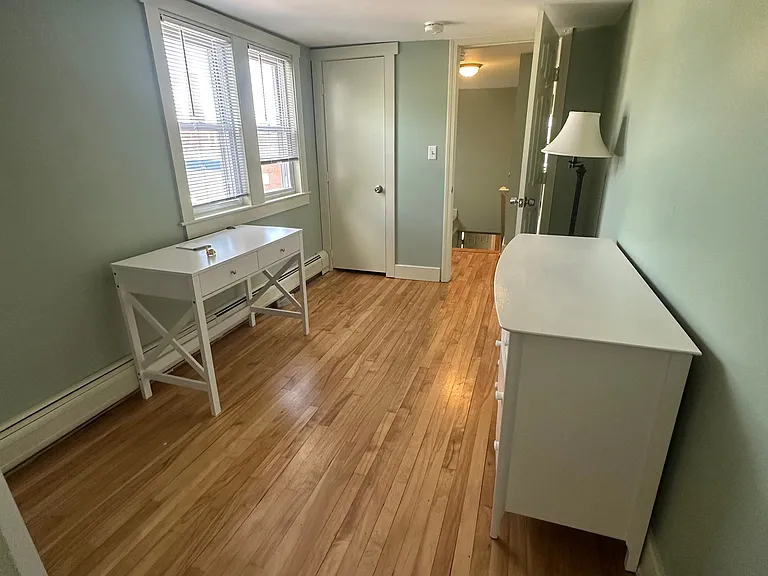 228 S Main St — Photo 9