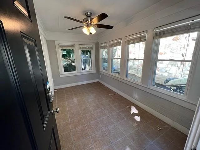 330 Edgewood Dr — Photo 2