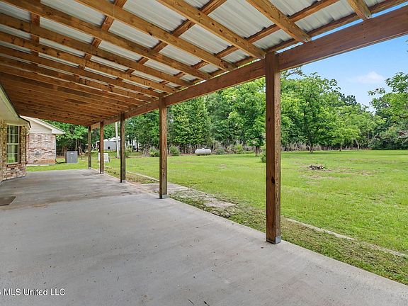 4th image of 256 Morgan Seal Rd