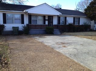 1717 S Perkins Rd, Memphis, TN 38117