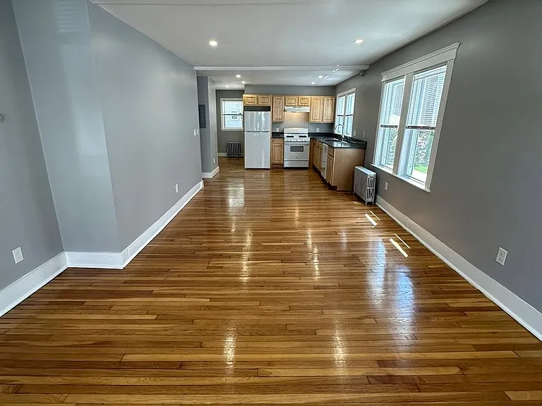 43-45 Granfield Ave — Photo 8