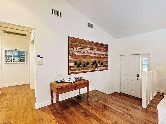 3rd image of 405 Tiree Cir