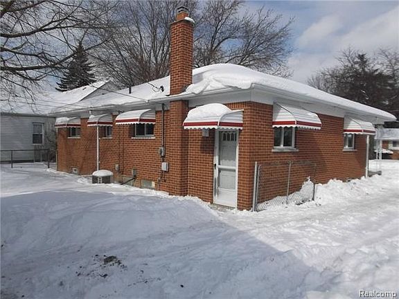 5th image of 22110 Stephens St