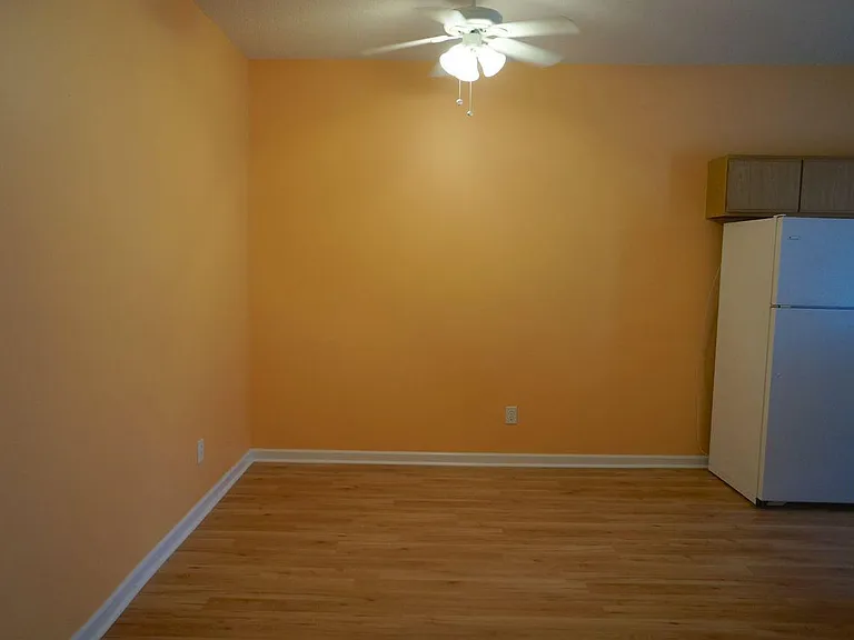 312 Commons Dr — Photo 7