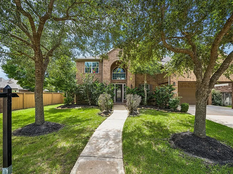 10603 Hollowback Dr — Photo 1