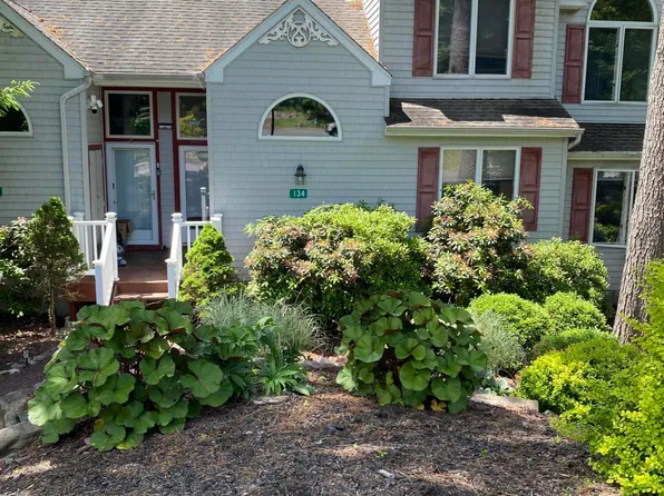 134 Laurelwood Dr, Lake Harmony, PA 18624