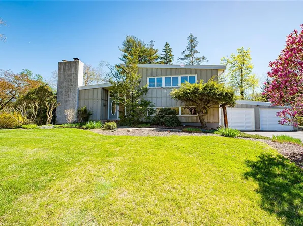 46 Old Town Lane, Huntington, NY 11743