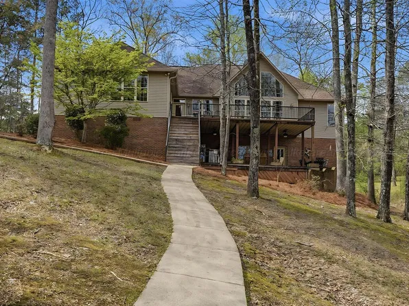 553 S Pointe Dr, Arley, AL 35541