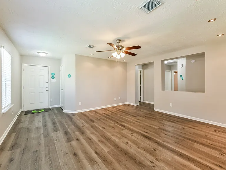 10247 Country Squire Blvd #1 — Photo 4