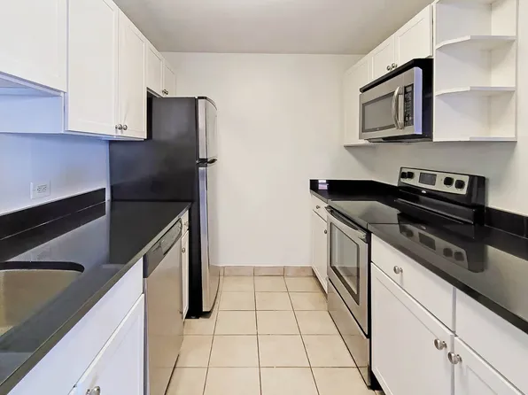 155 Washington Street image 19 of 56