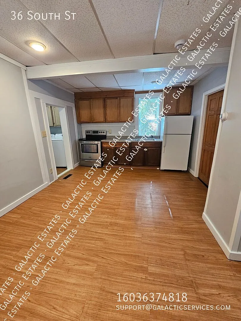 Single-Family House - 2 Bedroom, 1 Bathroom — Photo 1