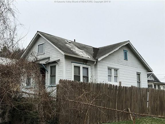 5th image of 1820 1/2 Bigley Ave