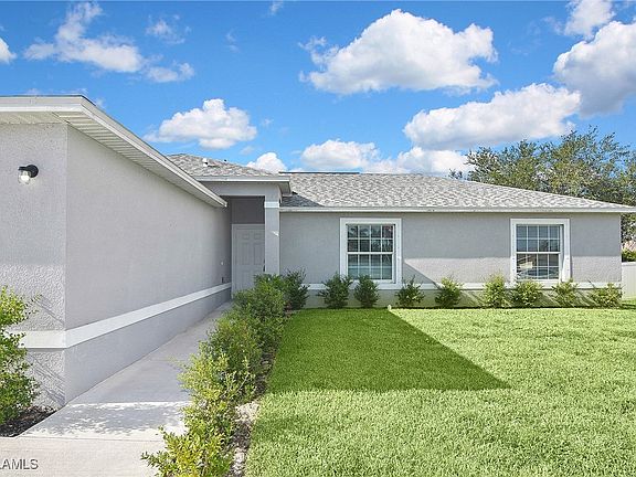 3rd image of 214 SW 38th Ter