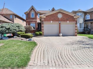 6835 Forest Park Dr, Mississauga, ON L5N6X5