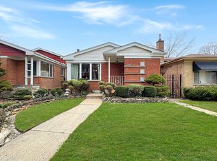 9706 S Prairie Ave, Chicago, IL 60628