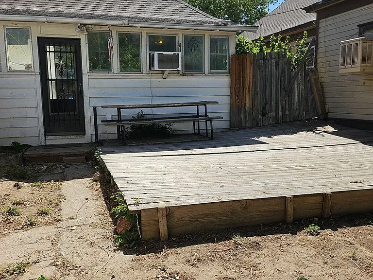 1223 Claremont Ave — Photo 13
