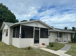 942 Central Dr #3C, Naples, FL 34104