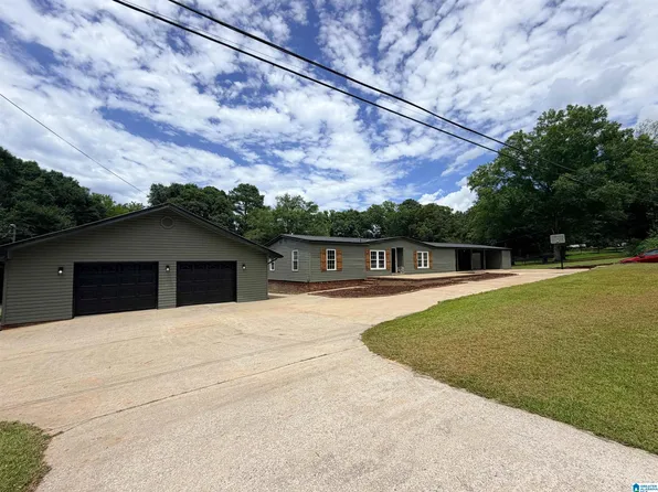 406 Pine Harbor Rd, Pell City, AL 35128