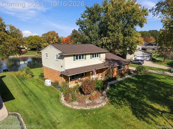 52429 Southdown Rd, Shelby Township, MI 48316