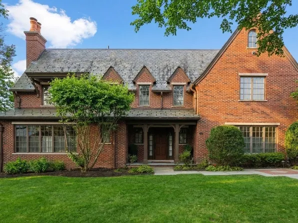 66 Montrose St, Newton, MA 02458