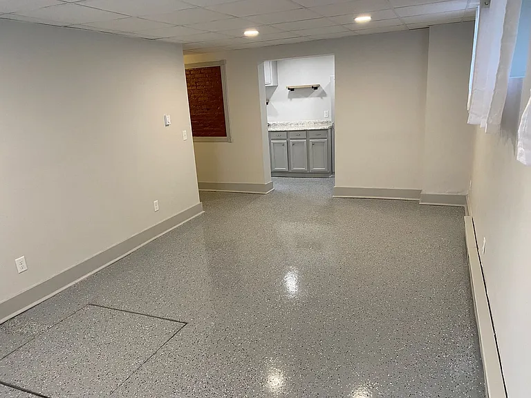 39 Cortland St — Photo 2