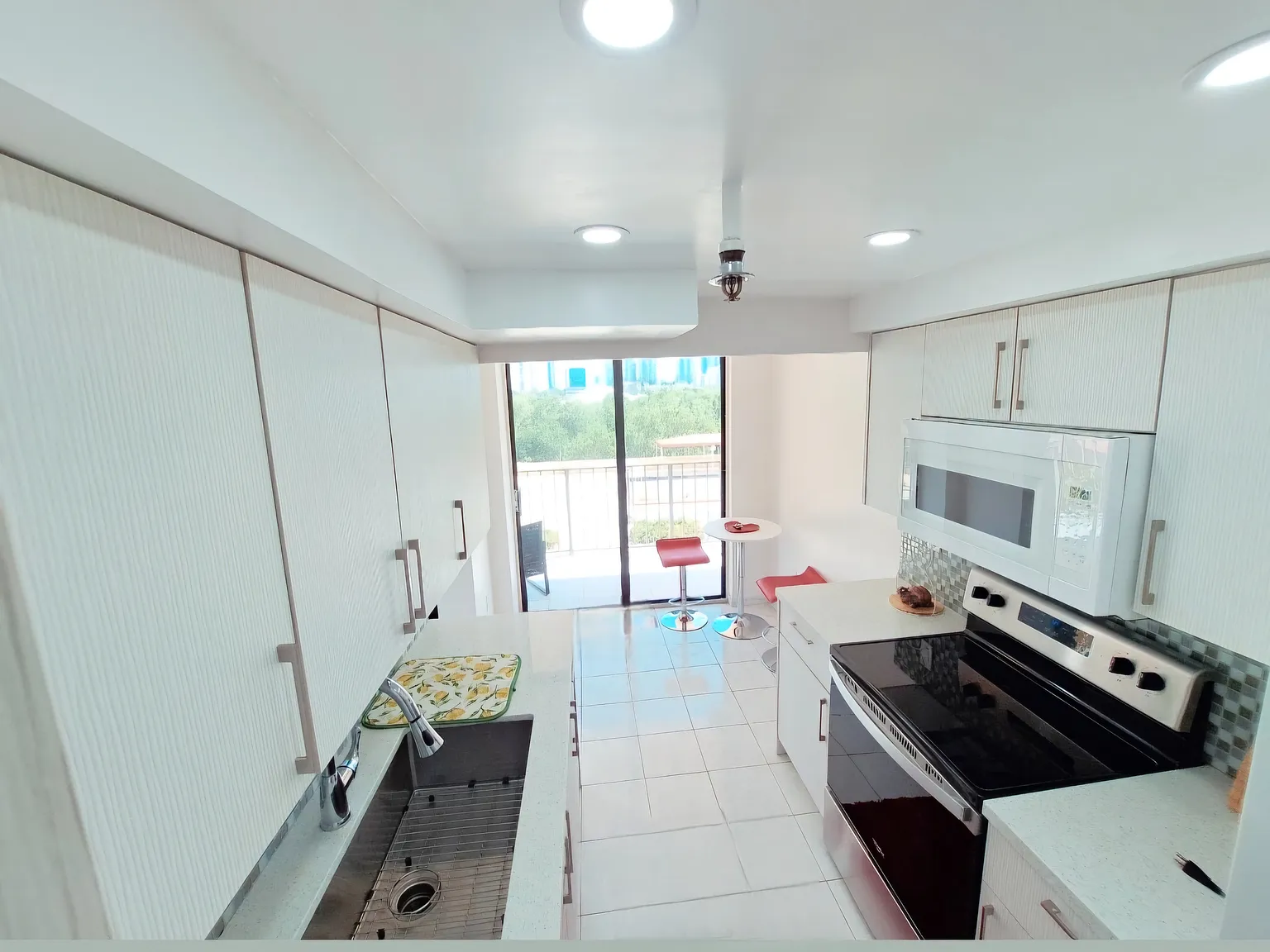 2 bed, 1507 sqft, $2,650 — Photo 2